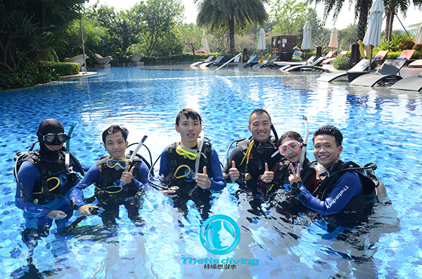 12/12正式上線！PADI 最新課程【休閑潛水員Resort Diver】 丨 一天拿證，潛遍全球